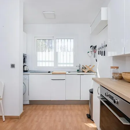 Bhost - Wilkinson * Malaga